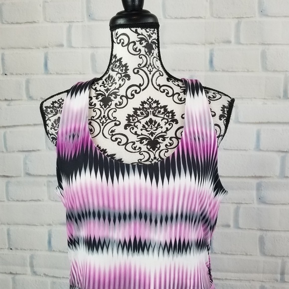 Tehama stretch knit size large geo print dress - Picture 2 of 8